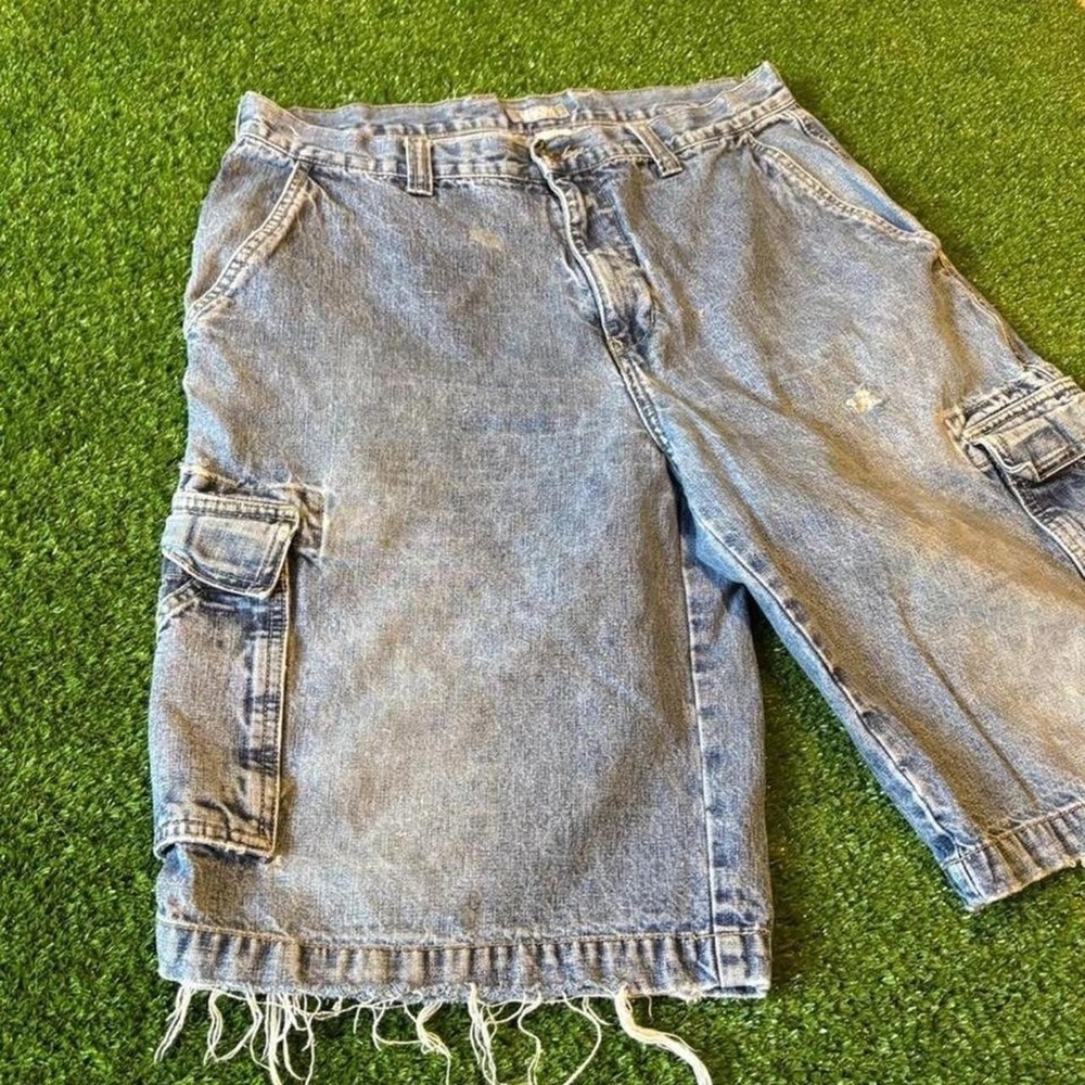 Vintage 90s Y2K distressed 2000s style blue denim jorts with frayed hem